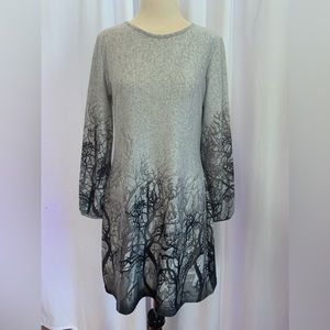 Fall/Winter motif knit dress.